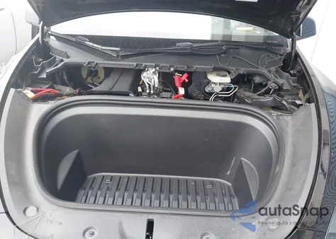 2023 Tesla Model Y Awd/Long Range Dual Motor All-Wheel Drive из США, поврежденный, VIN 7SAYGDEE7PF887816